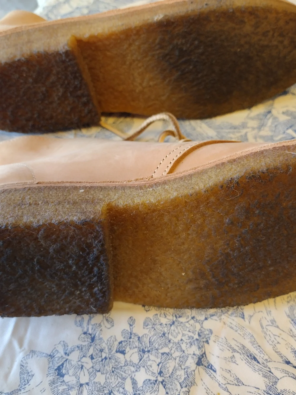 Clark's Original Natural Tan Leather Desert Shoes Size 9 US